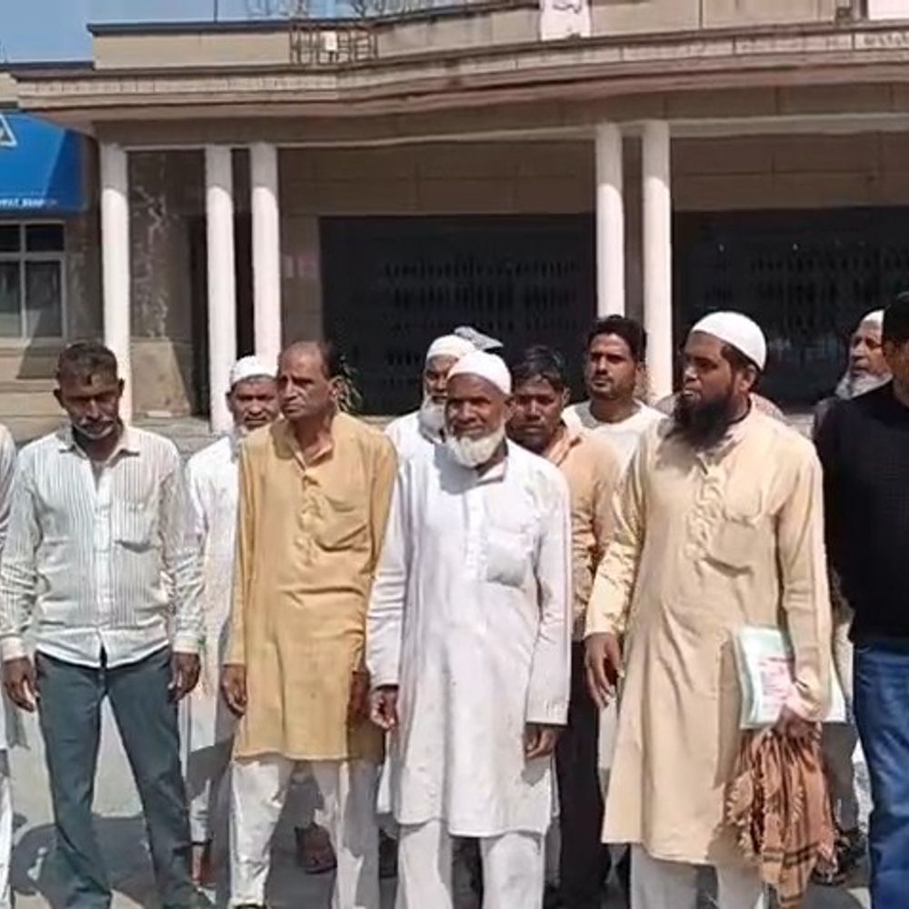 बागपत के निवाडा में कब्रिस्तान भूमि पर अवैध कब्जा:ग्रामीणों ने जिलाधिकारी से सख्त कार्रवाई की मांग की