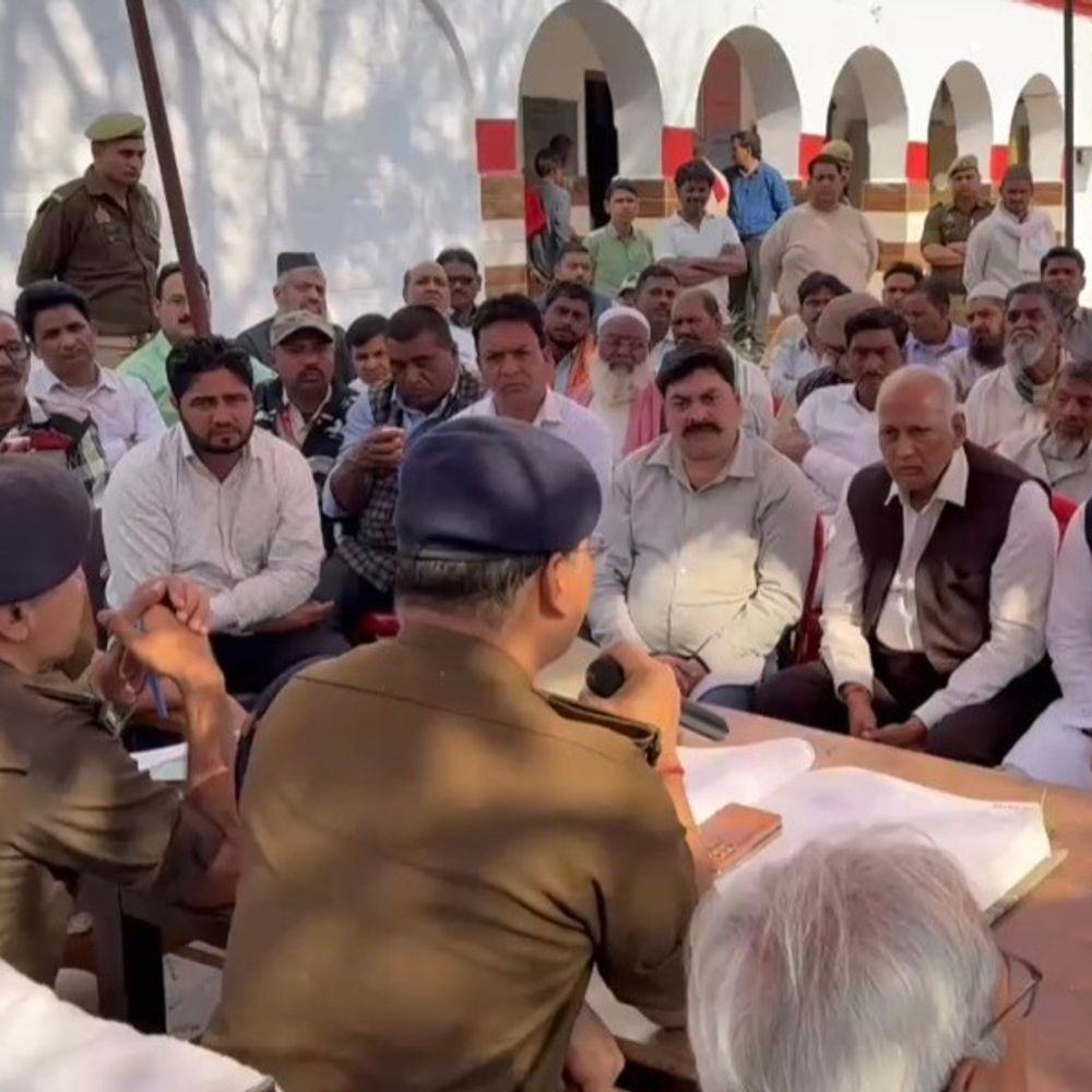 संभल में रमजान के दूसरे जुम्मे पर एकादशी रंग जुलूस:पुलिस-प्रशासन अलर्ट, पीस कमेटी बैठक में नई परंपरा न डालने की चेतावनी