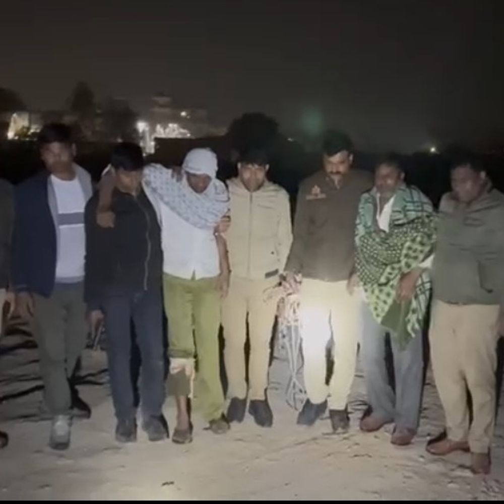 बागपत में गो तस्करों का हाफ एनकाउंटर:गोली लगने से एक घायल, अस्पताल में भर्ती; पुलिस जांच जारी