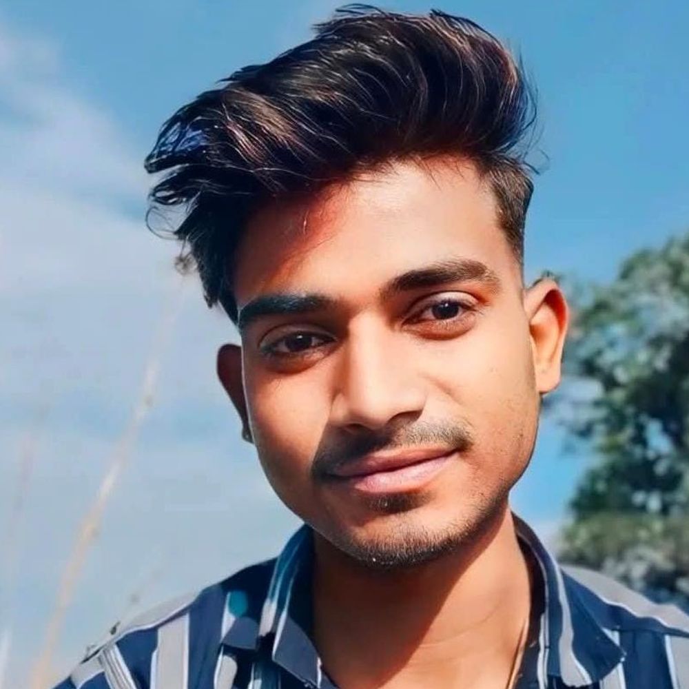 सचेंडी में युवक का शव पेड़ से लटका मिला:रात में घर से निकला था, वापस नहीं लौटा; परिवार ने हत्या की आशंका जताई