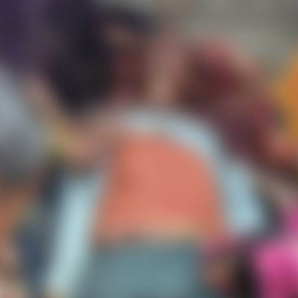 कासगंज में स्ट्रीट लाइट ठीक करते समय युवक की मौत:हाइटेंशन लाइन की चपेट में आने से हादसा, बंदर के आने से हड़बड़ाया