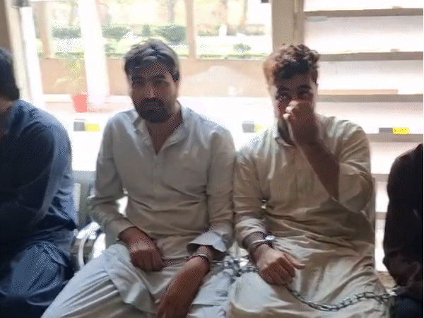 अफगानियों ने जबलपुर के फर्जी पते पर बनवाए पासपोर्ट:  ढाई-ढाई लाख में किया सौदा; एमपी एटीएस ने कोलकाता से 5 गिरफ्तार किए – Jabalpur News