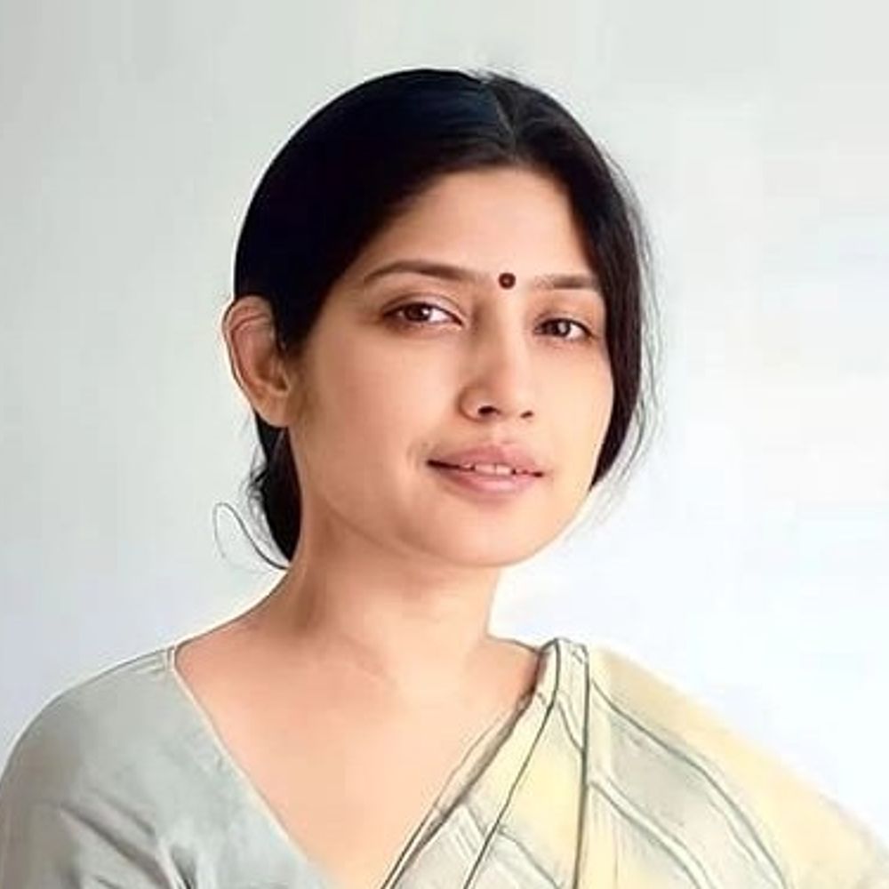 अमृत भारत योजना में मैनपुरी स्टेशन पर सवाल:लोकसभा में गूंजा मुद्दा, सांसद डिंपल यादव ने निर्माण की रफ्तार पर मांगा जवाब