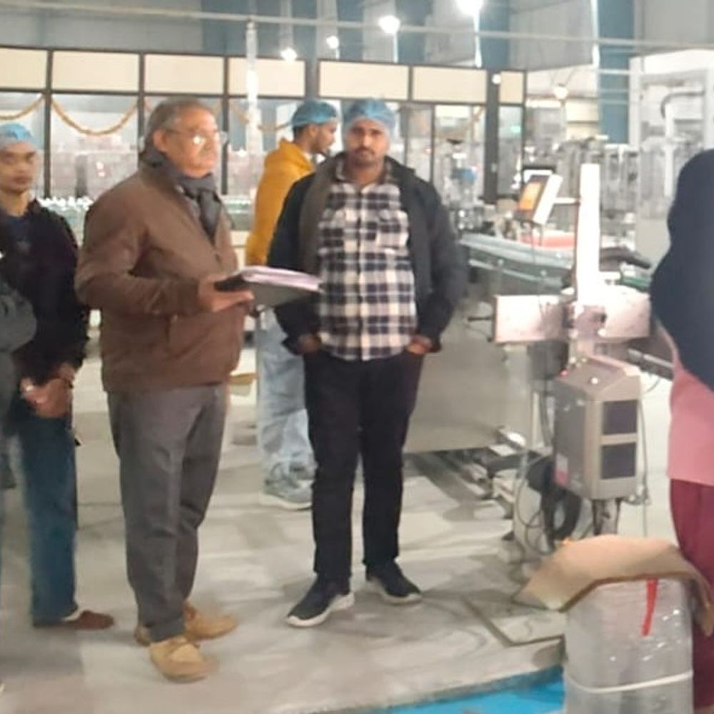 हापुड़ में बोतलबंद पानी के 5 नमूने फेल:हानिकारक बैक्टीरिया मिलने पर 4 कंपनियों के लाइसेंस रद्द