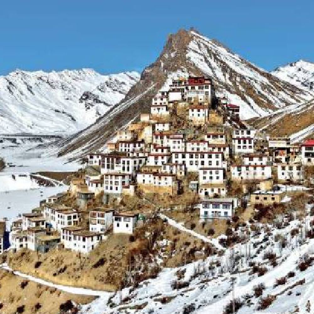 हिमाचल प्रदेश में जलवायु परिवर्तन का असर:11वीं सदी के मठों में इस बार बर्फ का सूखा, 47% कम हुई बर्फबारी