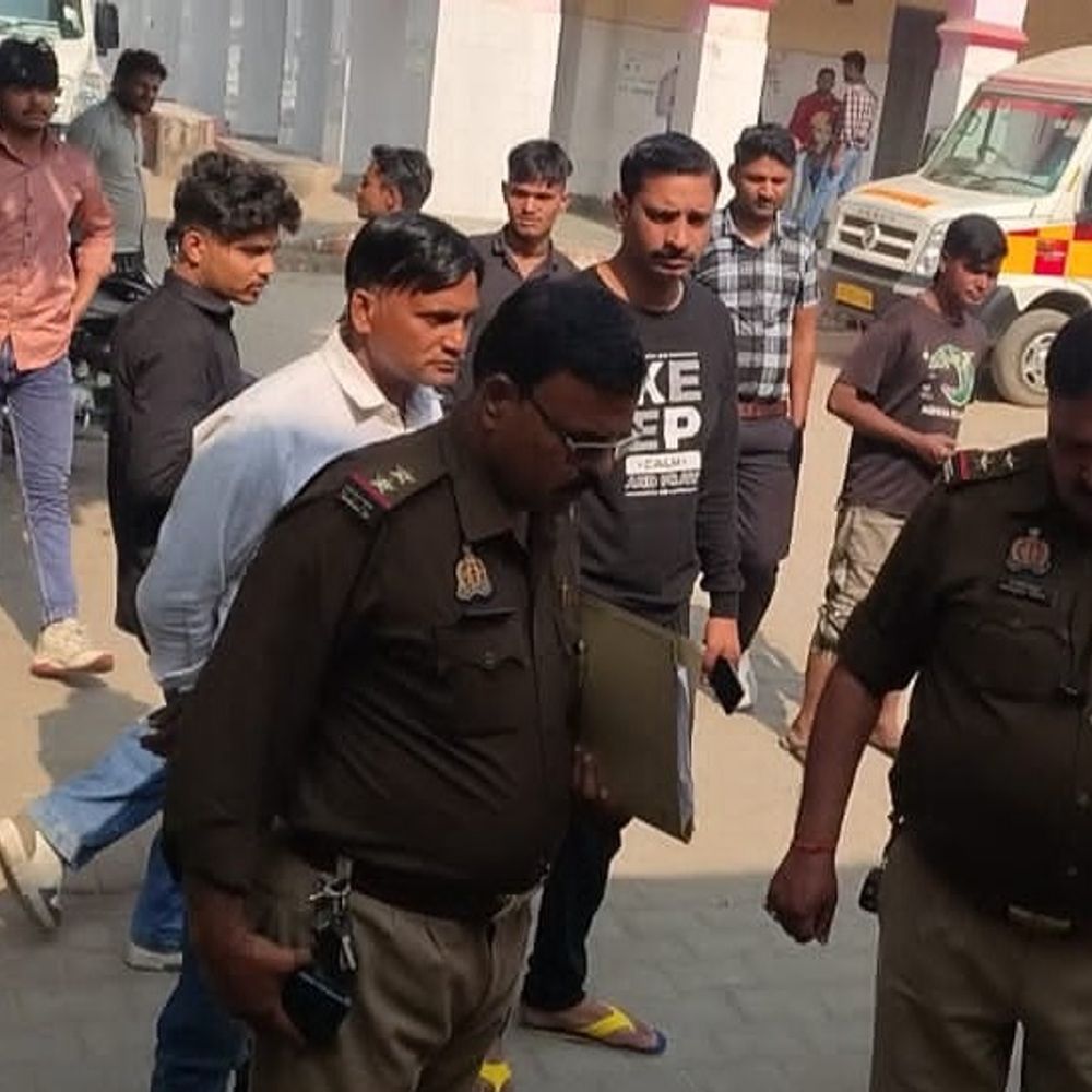 बदायूं में रोटावेटर में पैर फंसने से किसान की मौत:खेत में जुताई करते समय हादसा, बुरी तरह कटा; तेज साउंड में नहीं सुनाई दी चीख-पुकार