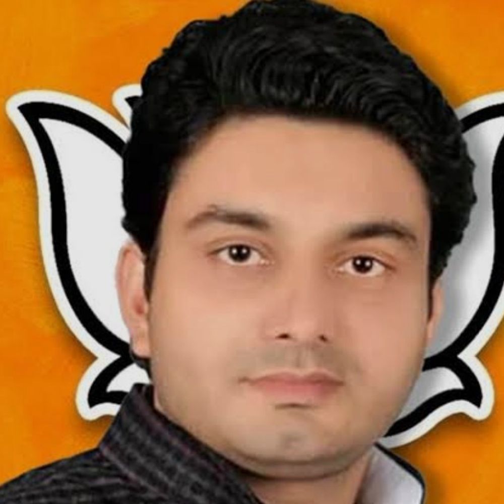 भाजपा नेता को हत्या में फंसाने की साजिश:मनीष चौहान ने कांधला थाने में तीन पर दर्ज कराया मुकदमा