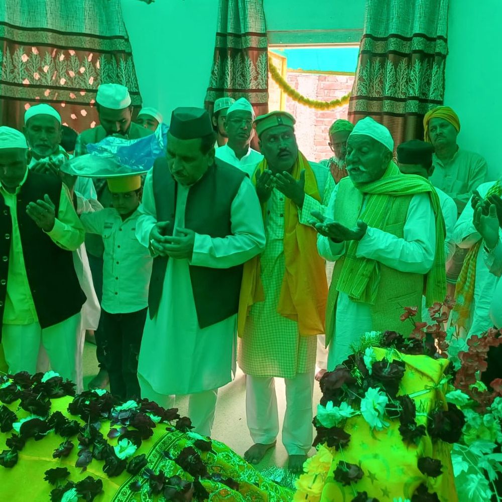 संभल में सूफ़ी हज़रत खुर्शीद हुसैन वारसी का उर्स:मुल्क व शहर में अमन-शांति के लिए दुआ मांगी
