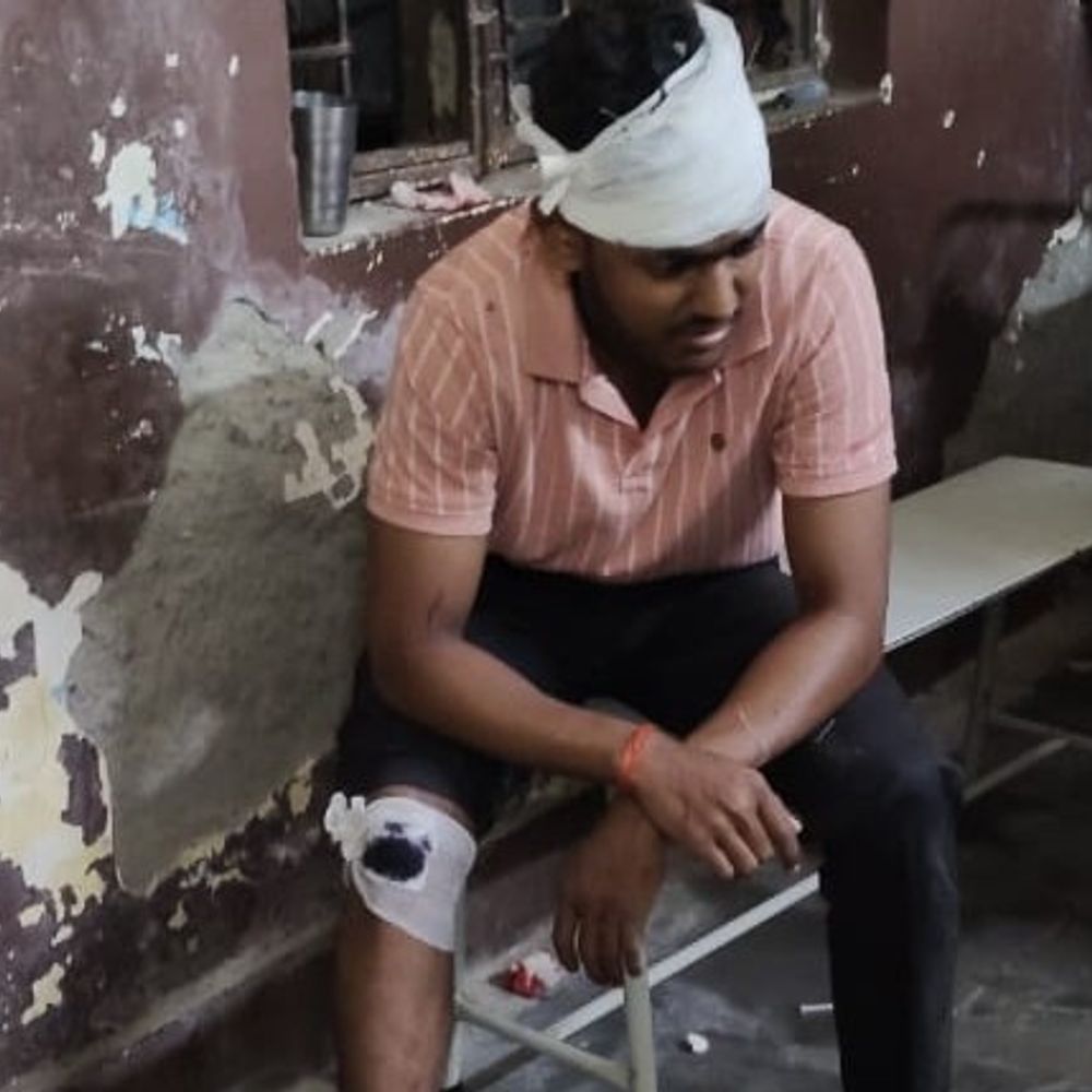 दो बाइकों की टक्कर में तीन घायल, एक की मौत:नौतनवां में नौडिहवा पेट्रोल पंप के पास हादसा, सभी जिला अस्पताल रेफर