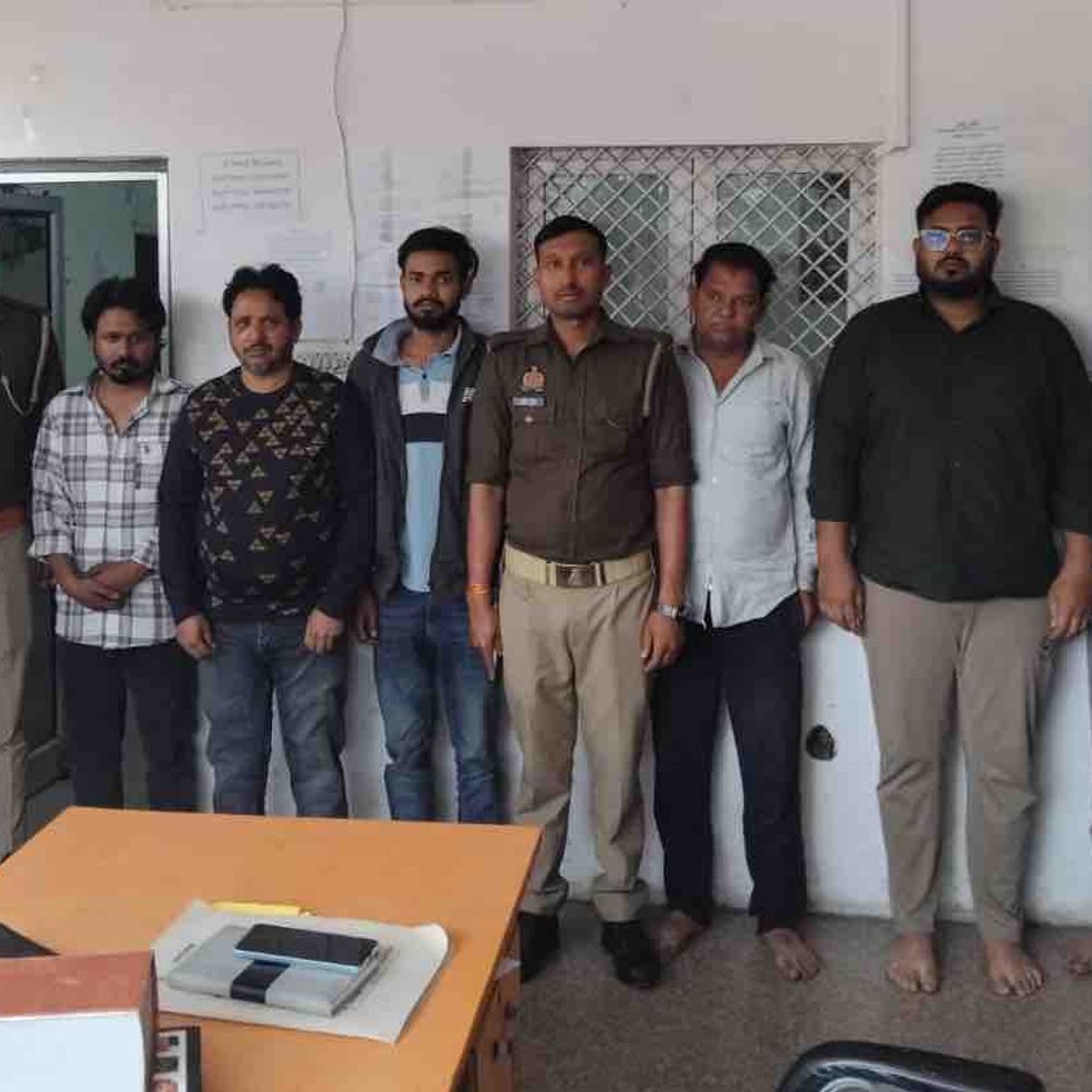 ट्रैक्टर निकालने पर दो चमड़ा व्यापारियों में मारपीट:कानपुर में 5 लोग घायल, पुलिस ने 6 आरोपियों पर मुकदमा दर्ज किया