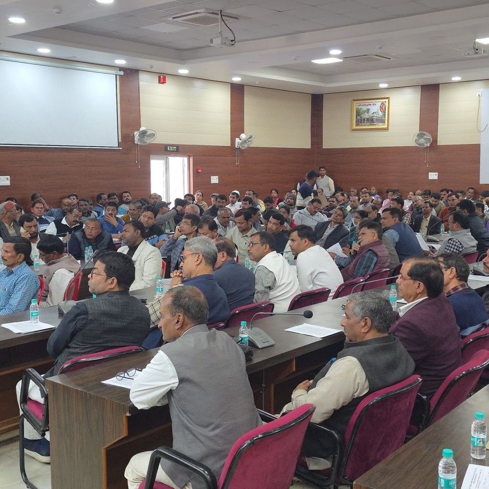 गोंडा में होली से पहले कर्मचारियों को वेतन का भुगतान:4 मार्च तक वेतन देने के DPRO ने दिए सख्त आदेश; लापरवाही पर होगी कड़ी कार्रवाई