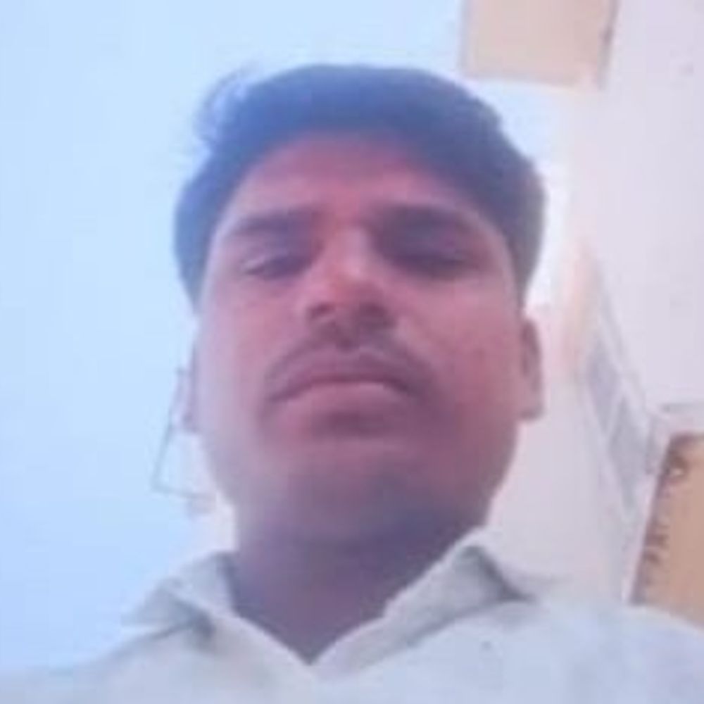 उन्नाव में दो बाइकों की टक्कर, दो युवकों की मौत:महिला और दो बच्चे गंभीर घायल कानपुर रेफर, मृतको के शवों का आज पोस्टमार्टम होगा