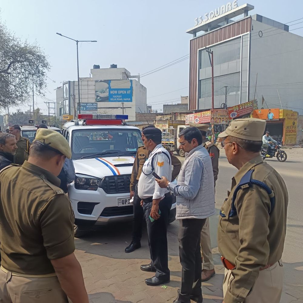 हापुड़ में 143 वाहनों के चालान:जाम से निजात को परिवहन विभाग ने चलाया अभियान, 8.05 लाख रुपए वसूले