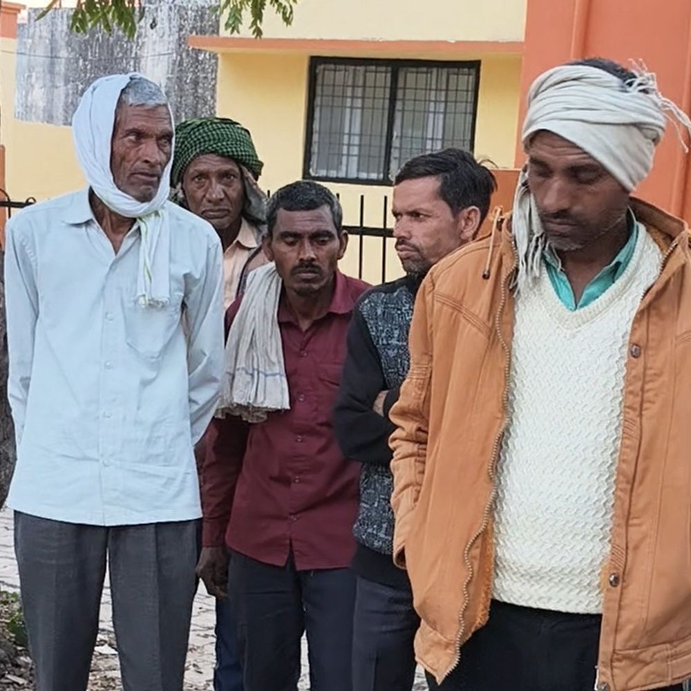 करंट लगने से वृद्ध की मौत, घर में मिला शव:ग्रामीणों ने छत से घुसकर दरवाजा तोड़ा, पुलिस ने शव पोस्टमॉर्टम के लिए भेजा