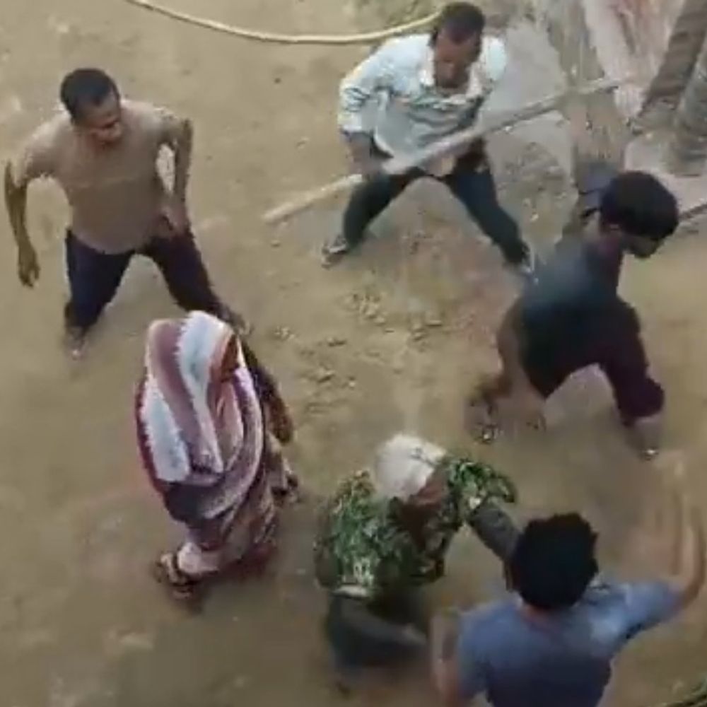 जमीन विवाद में जमकर चले लाठी-डंडे, VIDEO:घर में घुसकर की मारपीट, महिलाओं पर भी हमला, कई घायल