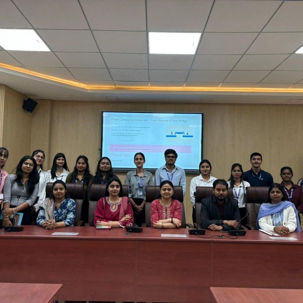 छात्रों ने सीखा कॉर्पोरेट के लिए प्रभावशाली रिज्यूमे बनाना:लखनऊ विश्वविद्यालय के प्रबंधन संस्थान ने किया विशेष सत्र