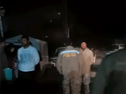 दिल्ली पुलिस पर हिमाचल में FIR:  होटल में ठहरे गेस्ट को जबरन उठाने का आरोप, यूथ कांग्रेस वर्कर की गिरफ्तारी पर बवाल – Shimla News