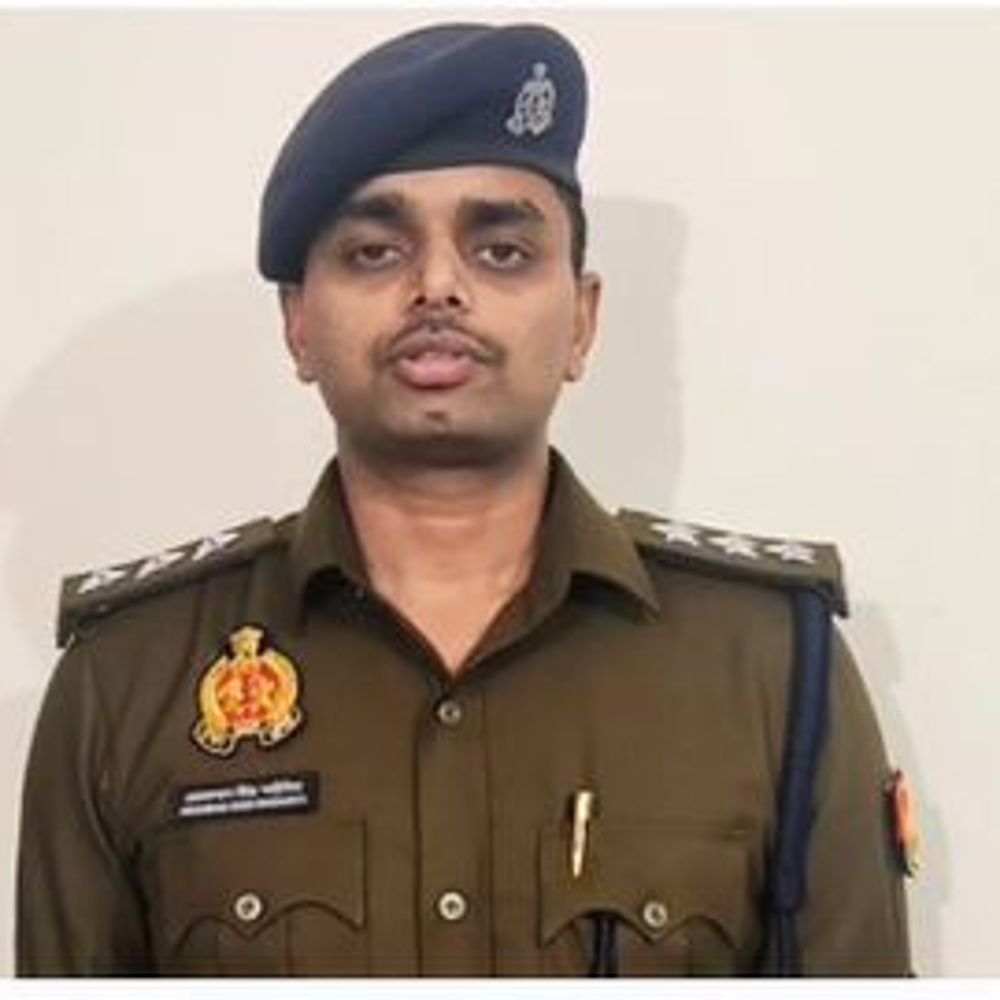 फाइनेंस कंपनी पर वाहन हड़पने, धोखाधड़ी का आरोप:अमरोहा के वाहन मालिक ने प्रबंधक, कैशियर सहित पांच पर दर्ज कराई FIR