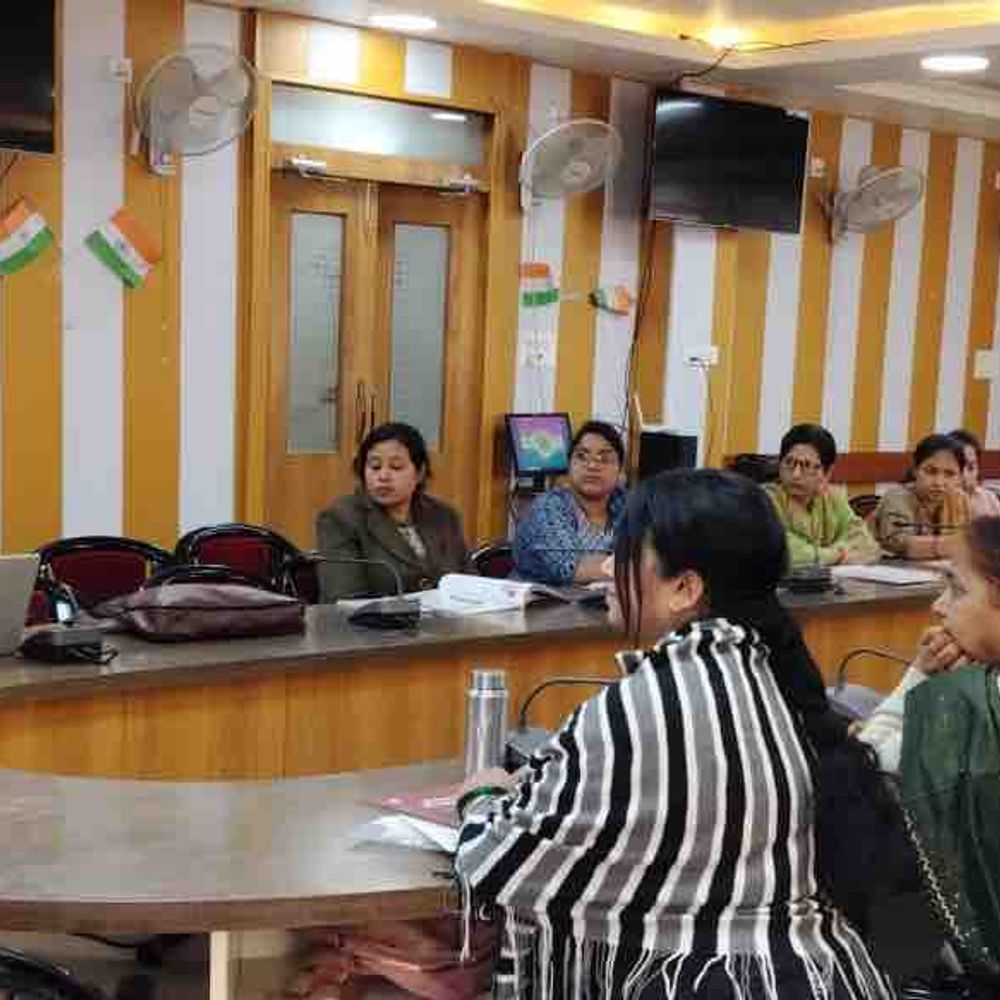 गोरखपुर में HRP प्रबंधन मजबूत करने की तैयारी:प्रशिक्षकों को दी ट्रेनिंग, मां-शिशु मृत्यु दर घटाने के निर्देश