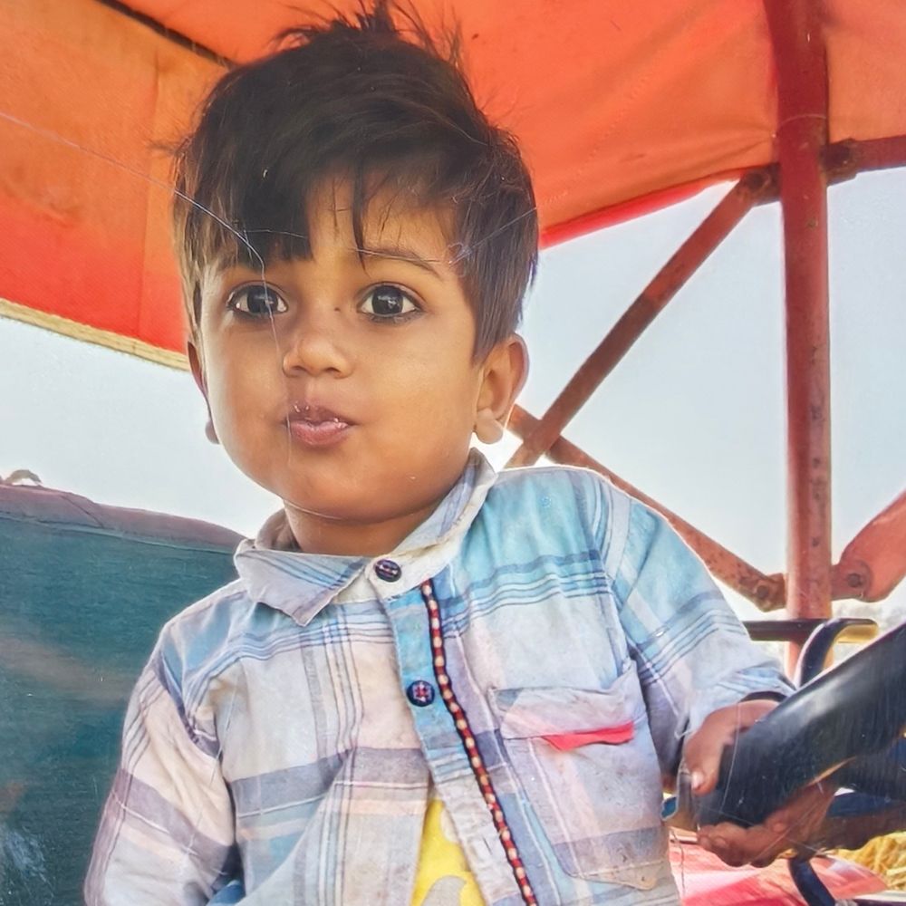 चित्रकूट में बाइक सवार ने मासूम को रौंदा, मौत:ग्रामीणों ने दो आरोपी को पकड़ा, घर के बाहर खेलते समय हुआ हादसा