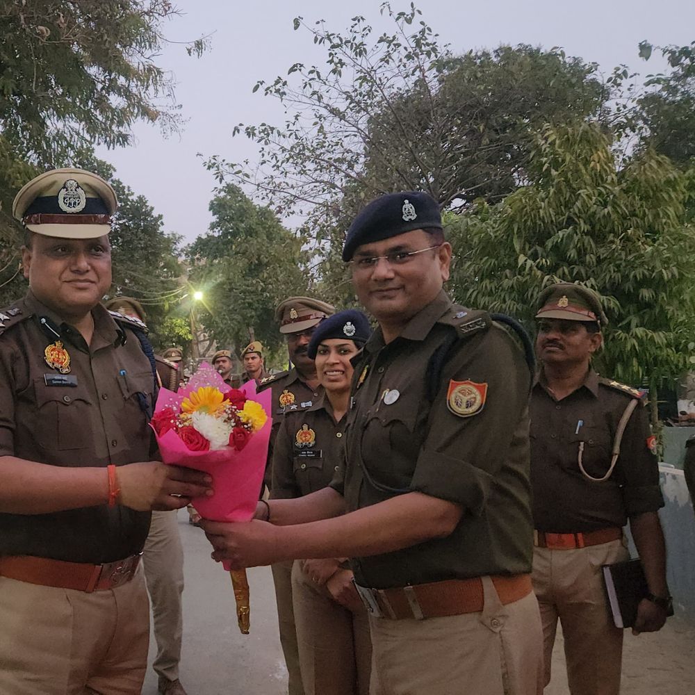 आईजी सोमेन वर्मा ने किया सुलतानपुर का दौरा:बोले- मल्टीपल लेयर इंटेलिजेंस और ग्राउंड नेटवर्क पर बेहतरीन काम कर रही टीम