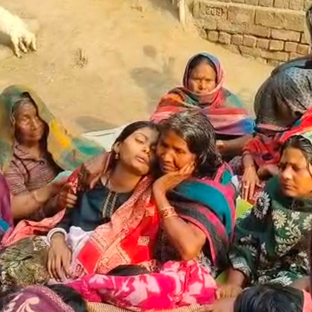 बारात में आए युवक की पीट-पीटकर हत्या:बलिया में बाइक से आए अज्ञात युवकों ने लाठी-डंडों से पीटा, सिर पर गंभीर चोट लगने से मौत