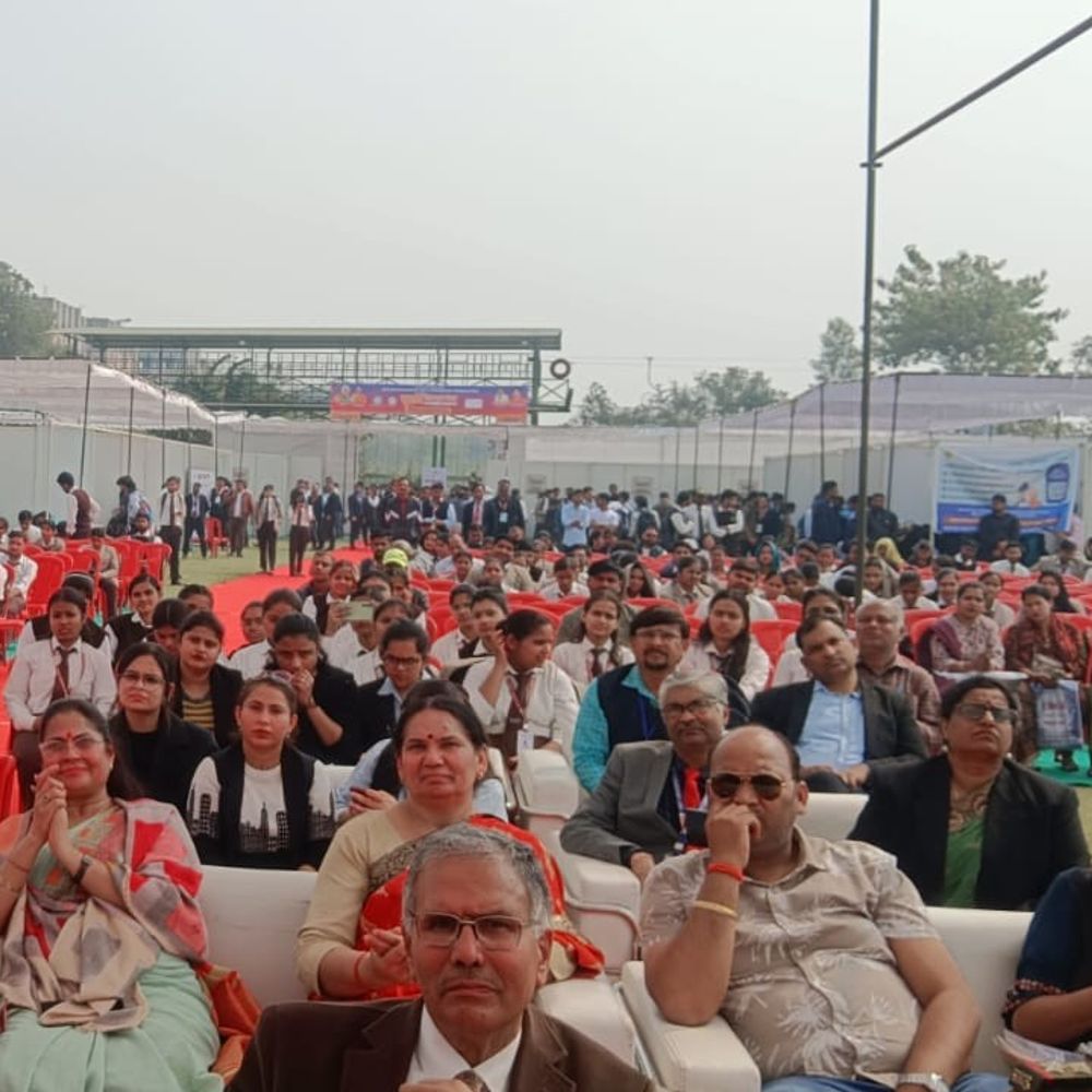 मेरठ रोजगार मेला: 1316 अभ्यर्थियों का इंटरव्यू:IIMT विश्वविद्यालय में 31 से अधिक कंपनियों ने किया चयन