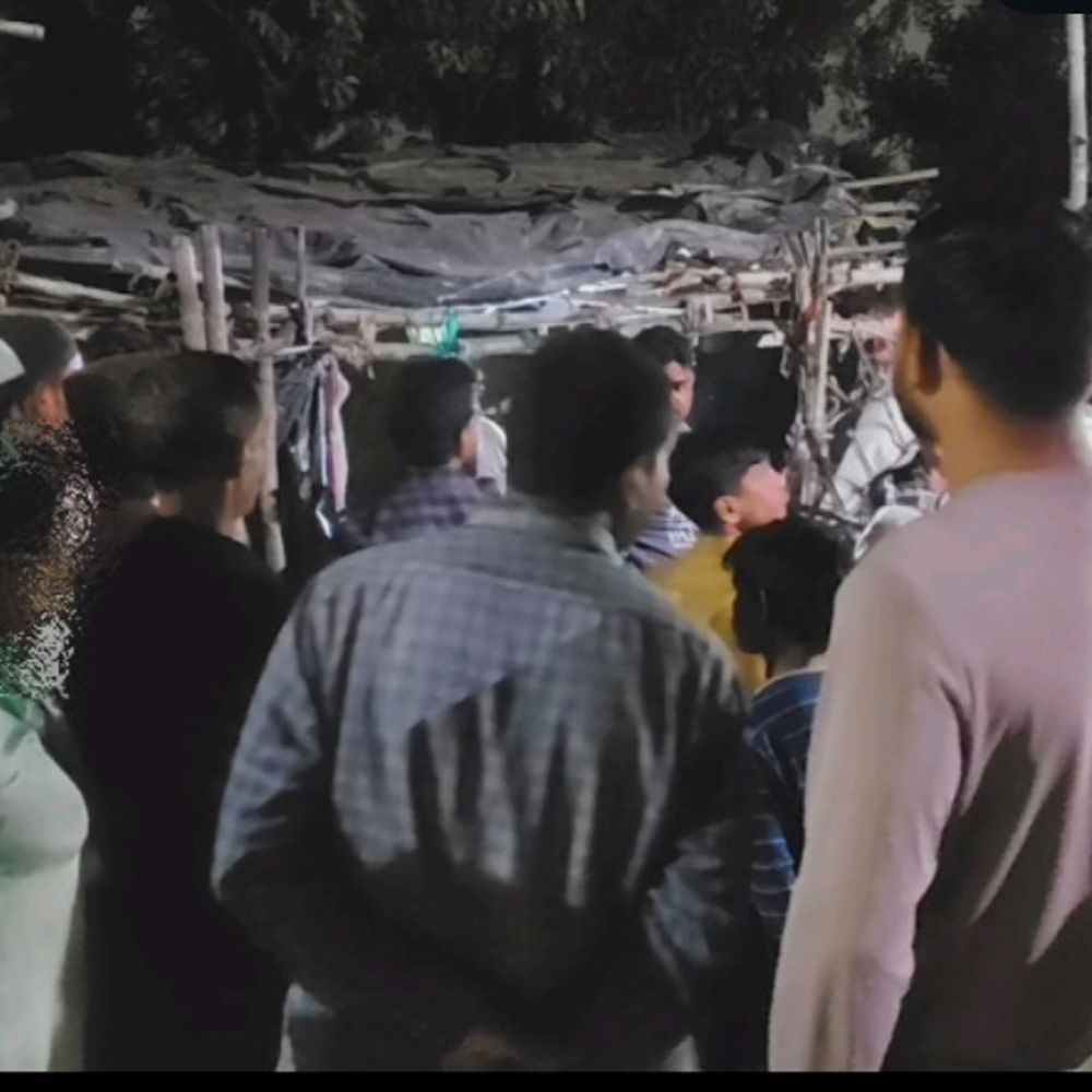 पड़ोसी ने 10 साल की बच्ची से अश्लील हरकत की:उन्नाव में शोर मचाने पर आरोपी पीछे के दरवाजे से भागा, FIR दर्ज