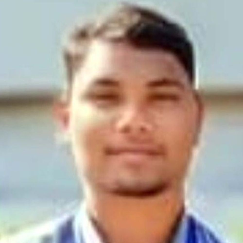 खून से लथपथ हालत में मिली युवक की लाश:  हाथ व गले में चोट के निशान, कुछ दिनों से मेंटली डिस्टर्ब था, मामला सुसाईड से हो सकता है जुड़ा – Raigarh News