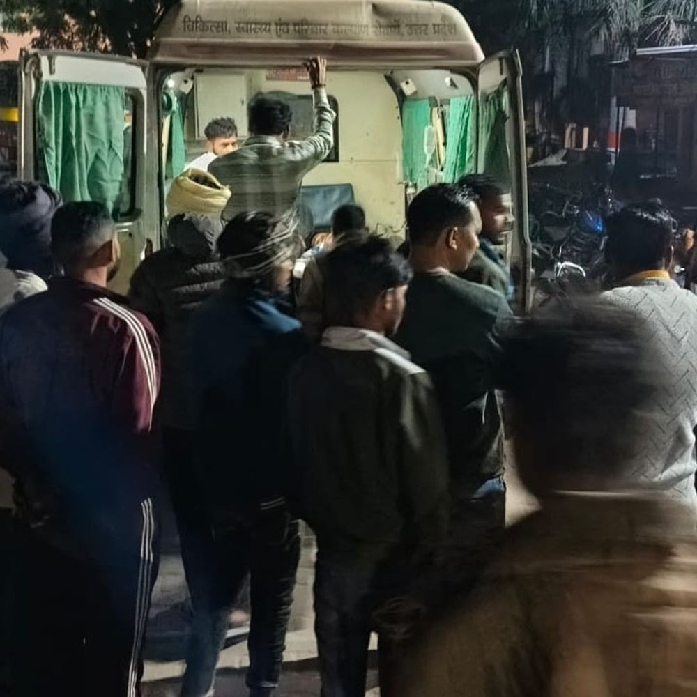 जिले के 4 सड़क हादसों में 12 से ज्यादा घायल:कई की हालत गंभीर में हायर सेंटर रेफर, एक युवक की मौत