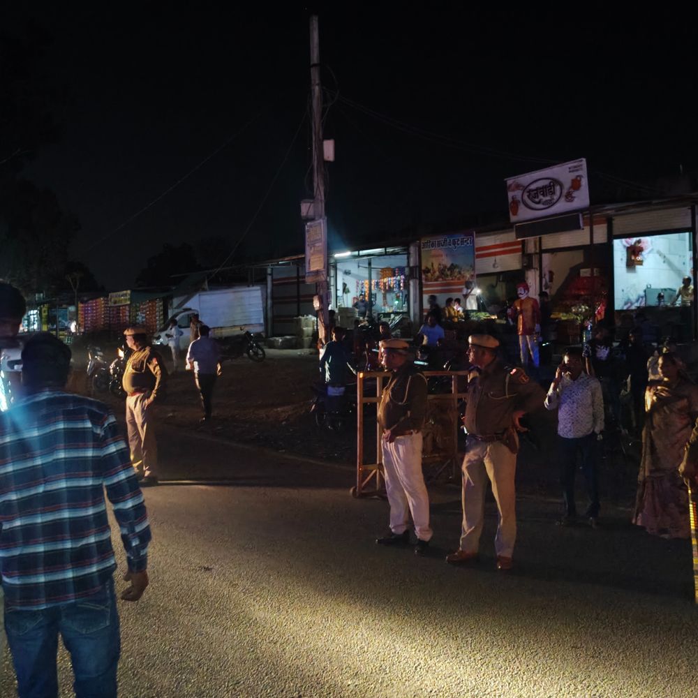 प्रधानमंत्री के अजमेर दौरे को लेकर बांसवाड़ा में पुलिस सख्त:  सर्कल पर नाकाबंदी, वाहनों की तलाशी ली; शराब पीकर वाहन चलाने वाले सावधान – Banswara News