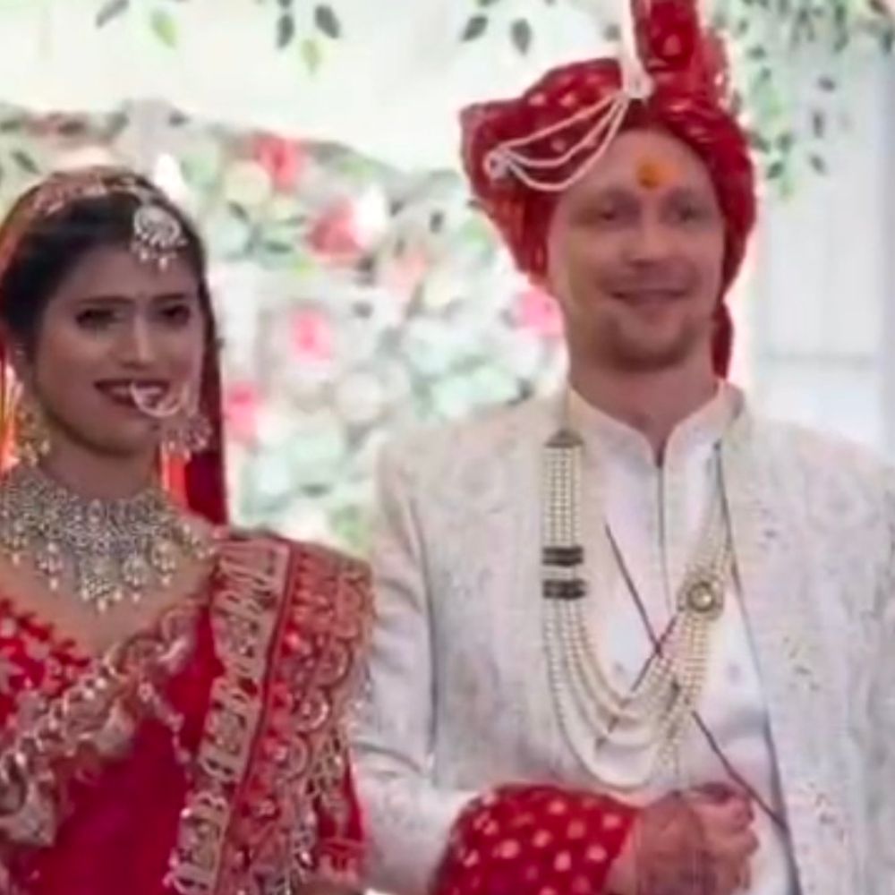 जर्मन दूल्हे ने बाराबंकी की प्रोफेसर के साथ की शादी:इंजीनियर की बेटी ने फ्रांस से की पीएचडी, 16 लोगों के साथ बारात लेकर पहुंचा इंडिया