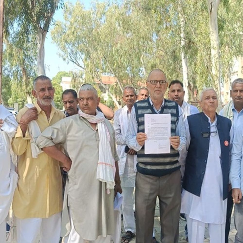 ऑटो मार्केट बाईपास रोड की बदहाली पर समिति का विरोध:  भिवानी में घरों में घुसा गंदा पानी; लोगों ने डीसी को सौंपा मांगपत्र – Bhiwani News