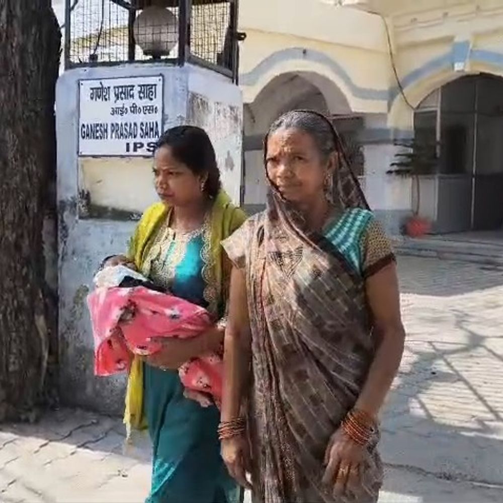 मैनपुरी में पहली शादी छिपाकर दूसरी करने आरोप:दहेज प्रताड़ना और अर्टिका कार की मांग, एसपी से कार्रवाई की मांग