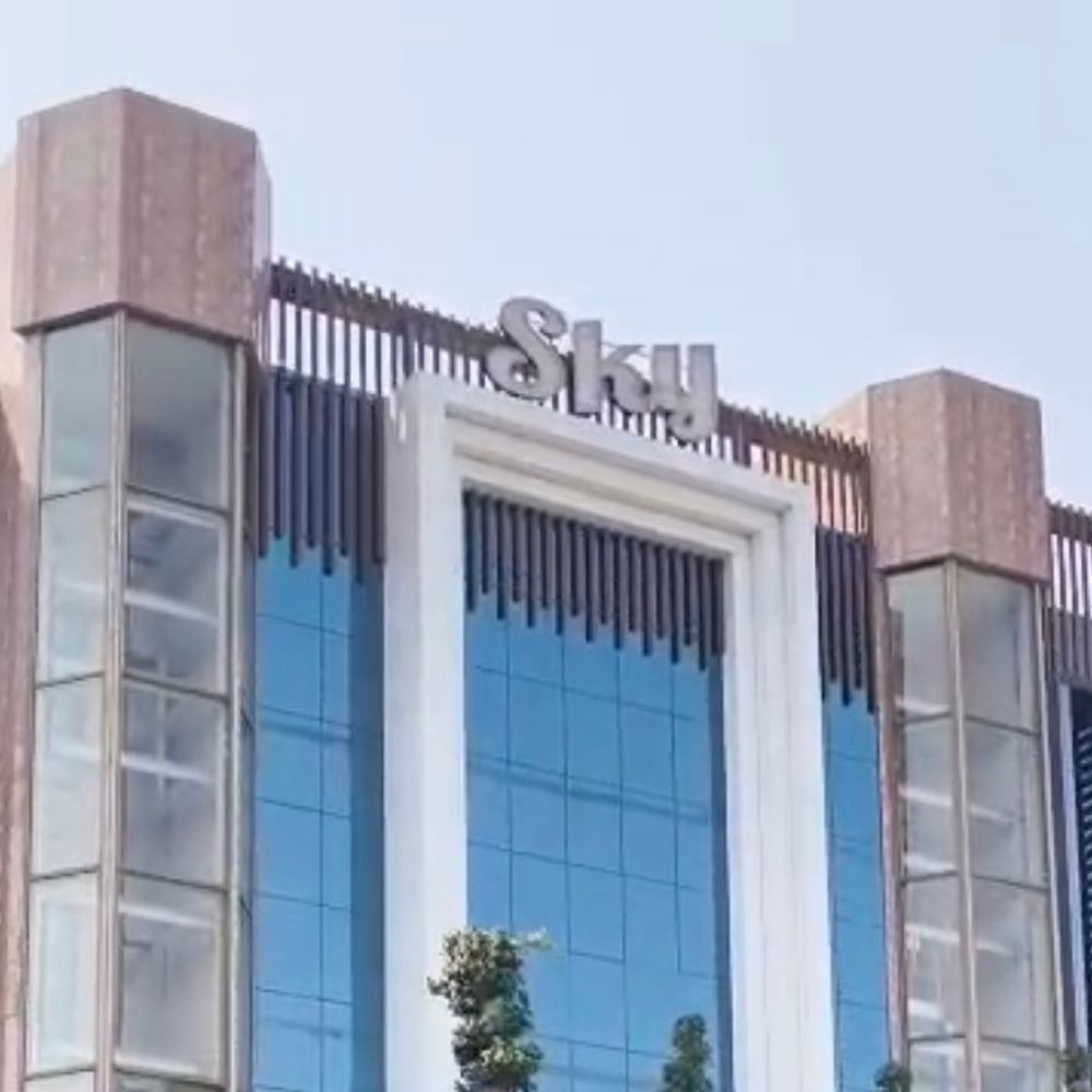 बसपा विधायक उमाशंकर सिंह के घर-प्लाट समेत 6 जगह छापेमारी:बलिया में दूसरे दिन भी दस्तावेज और इलेक्ट्रॉनिक डिवाइस खंगाले जा रहे