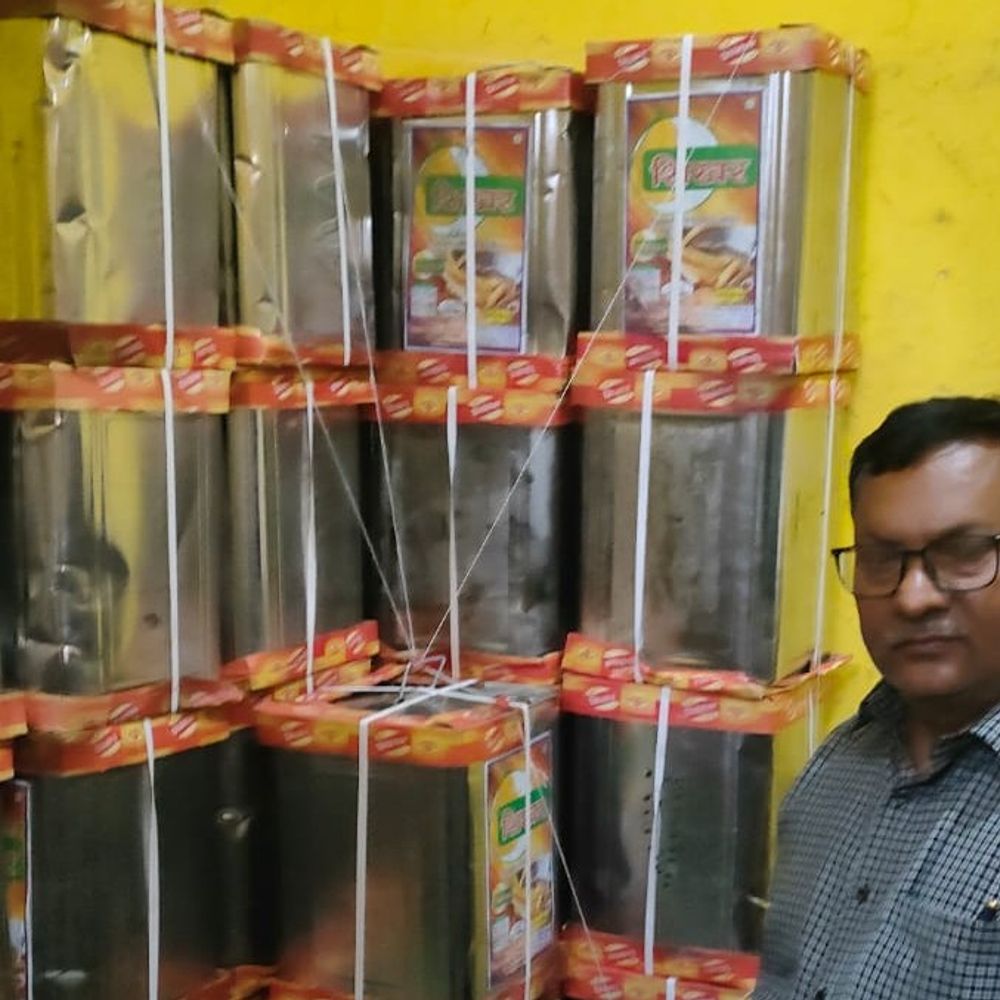 अमेठी में खाद्य विभाग की छापेमारी:डेढ़ लाख का तेल जब्त, तीन नमूने लैब भेजे