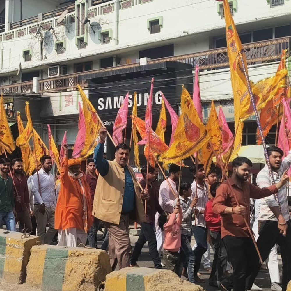 शामली में खाटू श्याम मंदिर की छठवीं वर्षगांठ:खाटू श्याम सेवा समिति ने गढ़ीपुख्ता तक निकली निशान यात्रा