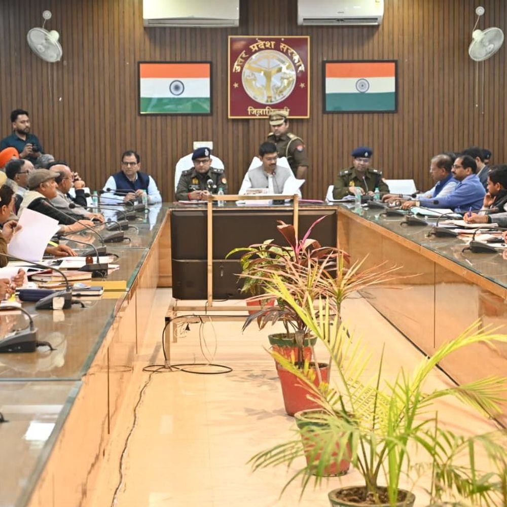 सहारनपुर में होली-रमजान पर हुड़दंगियों को चेतावनी:डीएम-एसएसपी ने अश्लील डीजे, ट्रिपल सवारी पर कार्रवाई की चेतावनी दी