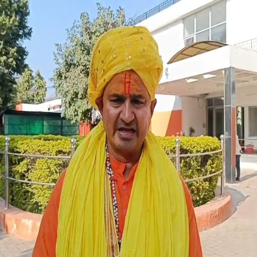 आशुतोष पांडे पर फिर लगाया दिनेश महाराज ने आरोपी:नार्को और पॉलीग्राफ टेस्ट की मांग की, झूठी कहानी बनाकर शंकराचार्य अविमुक्तेश्वरानंद को फंसाने का लगाया आरोप