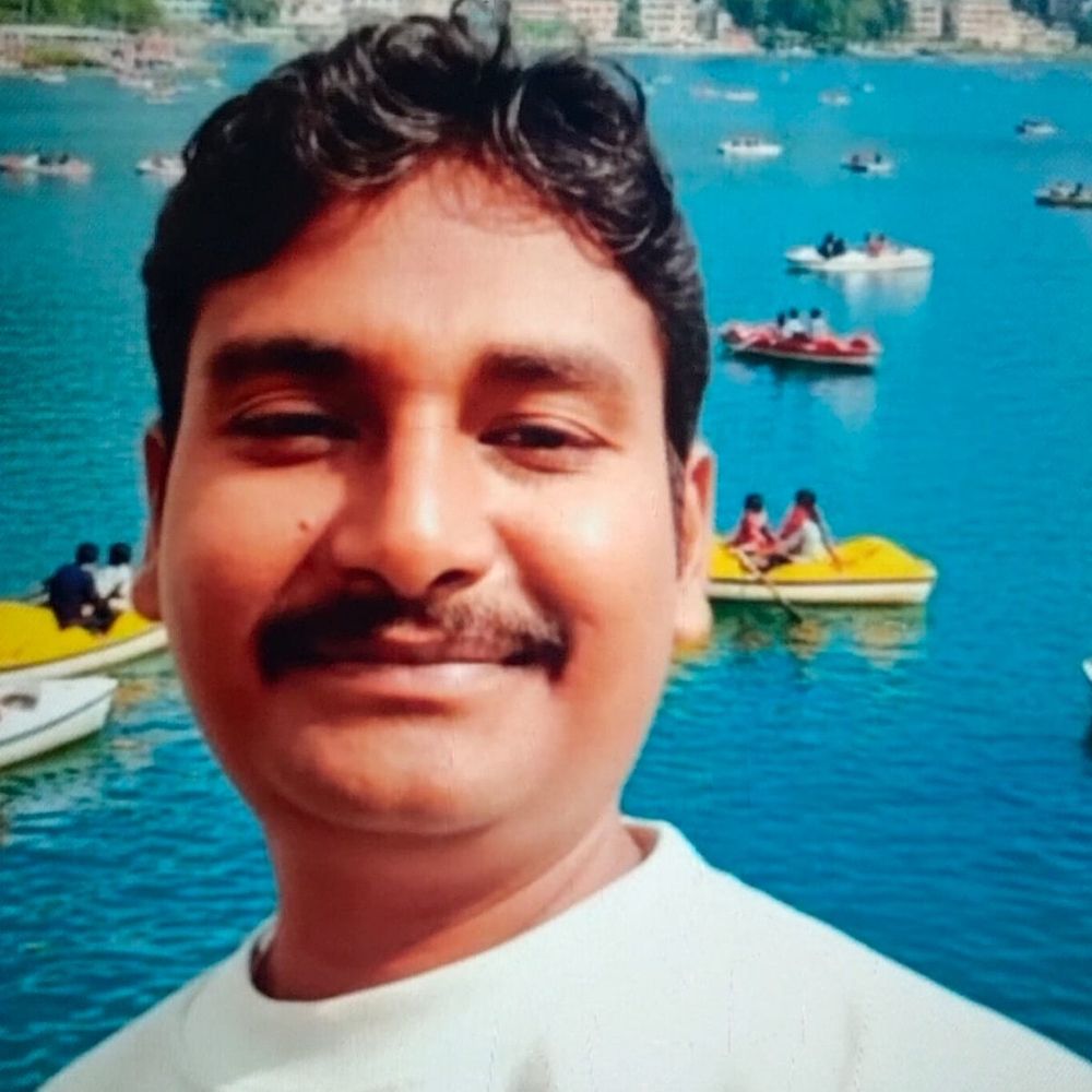 सीतापुर में खड़ी ट्रॉली में घुसा बाइकसवार, मौत:तेज रफ्तार होने पर अनियंत्रित होने से हादसा, दूसरा साथी गंभीर घायल