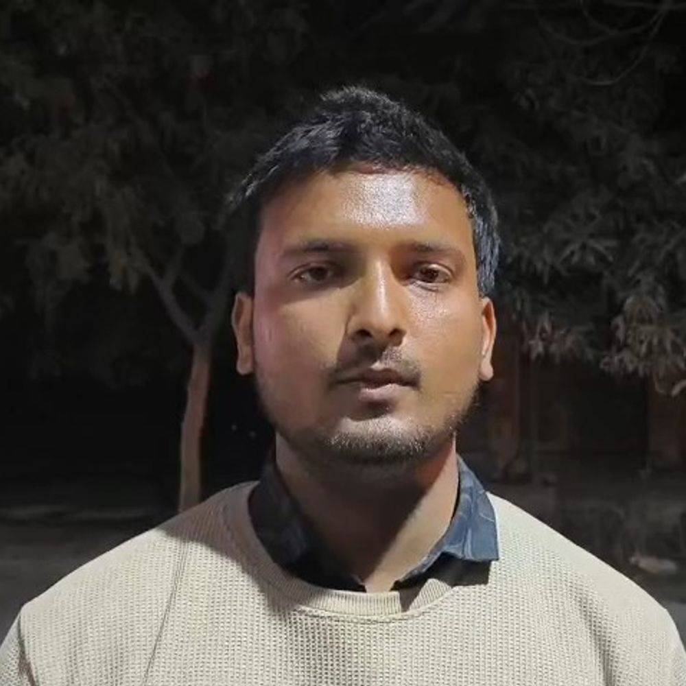 गोंडा नाबालिग से रेप मामले में आरोपी ने किया सरेंडर:कहा- मुझे साजिश के तहत फंसाया, IG-SP से की जांच की मांग