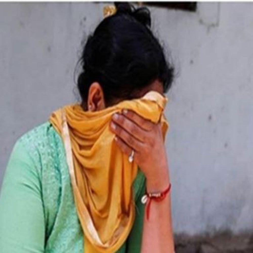 सोनीपत में नशीला पदार्थ पिलाकर रेप का आरोप:  नौकरी के नाम पर महिला से ₹13 लाख हड़पे, बोलीं-VIDEO से ब्लैकमेल किया – Sonipat News