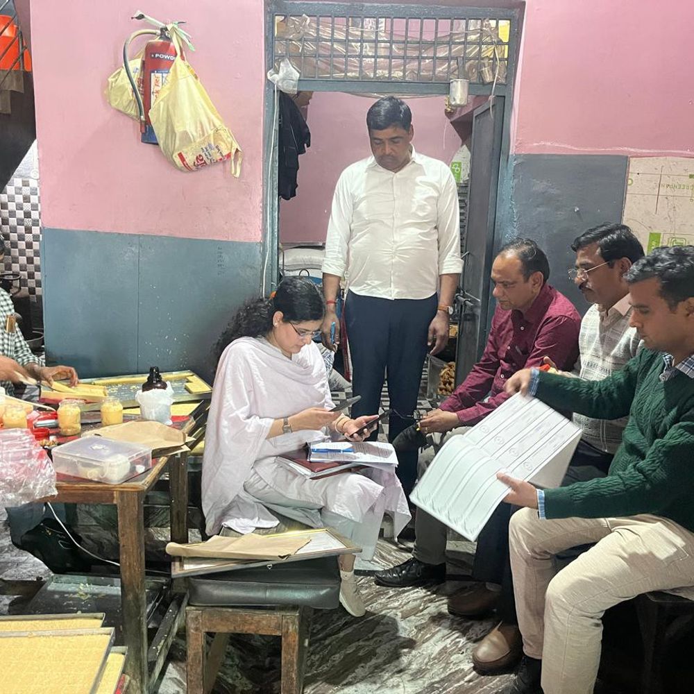 बागपत में 4 क्विंटल मिलावटी मावा नष्ट:होली से पहले खाद्य सुरक्षा विभाग की कार्रवाई, कीमत 1.5 लाख रुपए