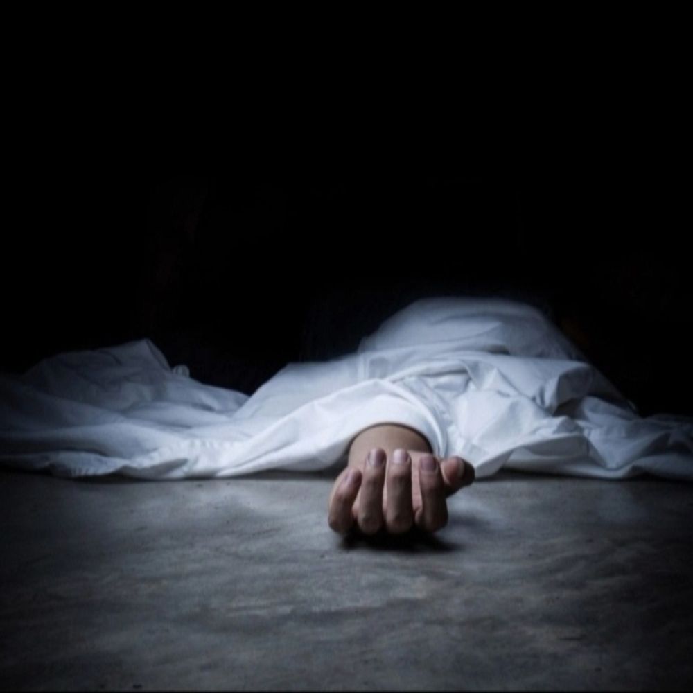 टेंट हाउस मालिक के बेटे ने लगाई फांसी:आठ महीने पहले हुई थी शादी, खाने के लिए बुलाने गए तब जानकारी हुई