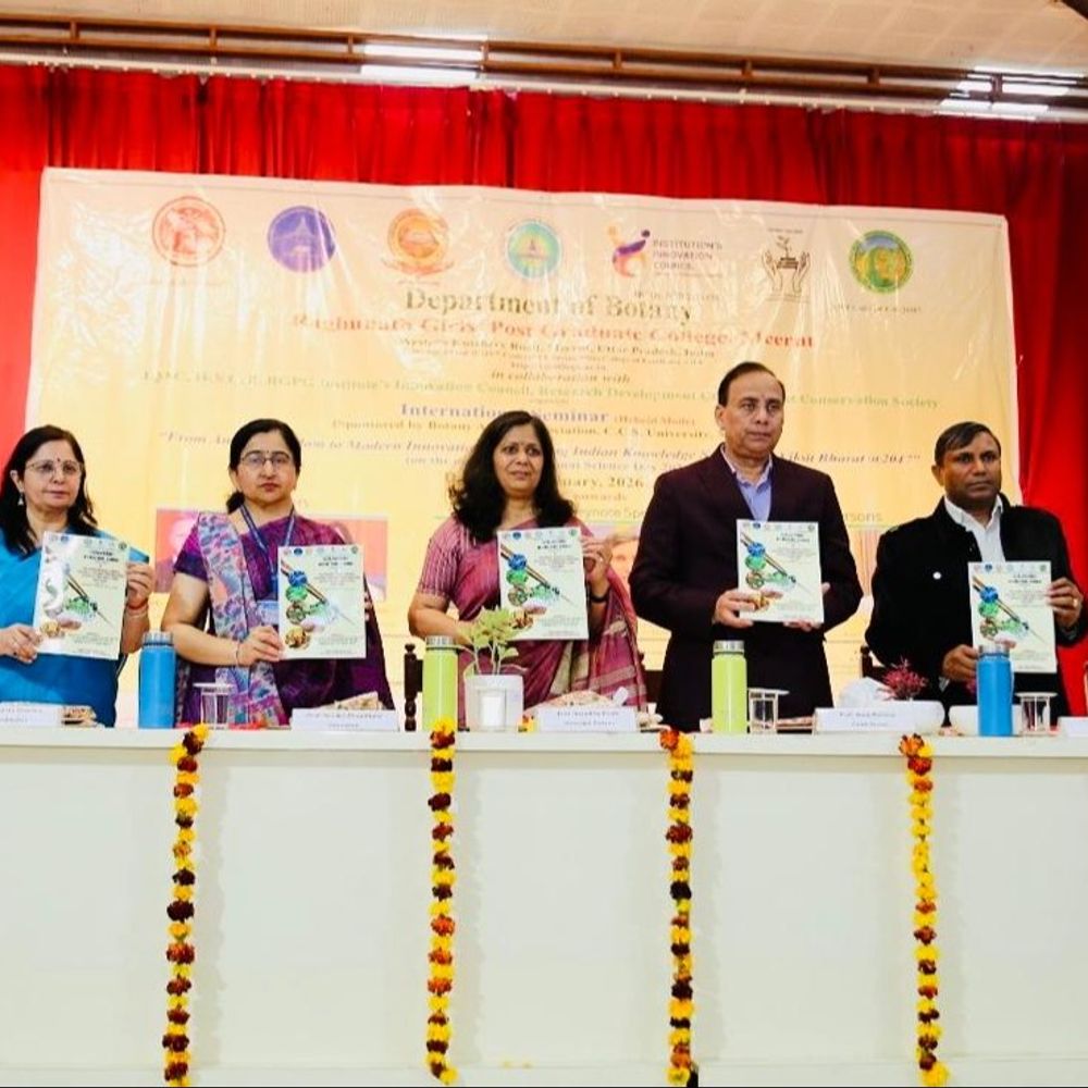 राष्ट्रीय विज्ञान दिवस पर आरजी पीजी कॉलेज में अंतर्राष्ट्रीय सेमिनार:7 राज्यों के 200 प्रतिभागियों ने लिया भाग, विकसित भारत 2047 में भारतीय ज्ञान परंपरा की भूमिका पर मंथन