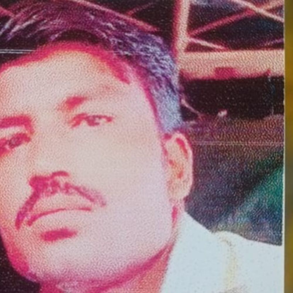 ठेकेदार ने बेटे संग मजदूर को पीटा, मौत:लंबी छुट्टी के बाद काम पर लौटने से हुआ नाराज, शरीर पर आई कई गंभीर चोट