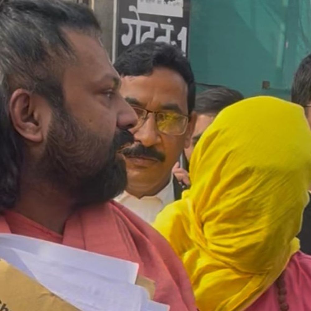 मेडिकल रिपोर्ट में कुकर्म की पुष्टि, हाईकोर्ट में सुनवाई कल:शंकराचार्य यौन उत्पीड़न केस : मजिस्ट्रेट के सामने बटुकों का बयान, पूछताछ जारी