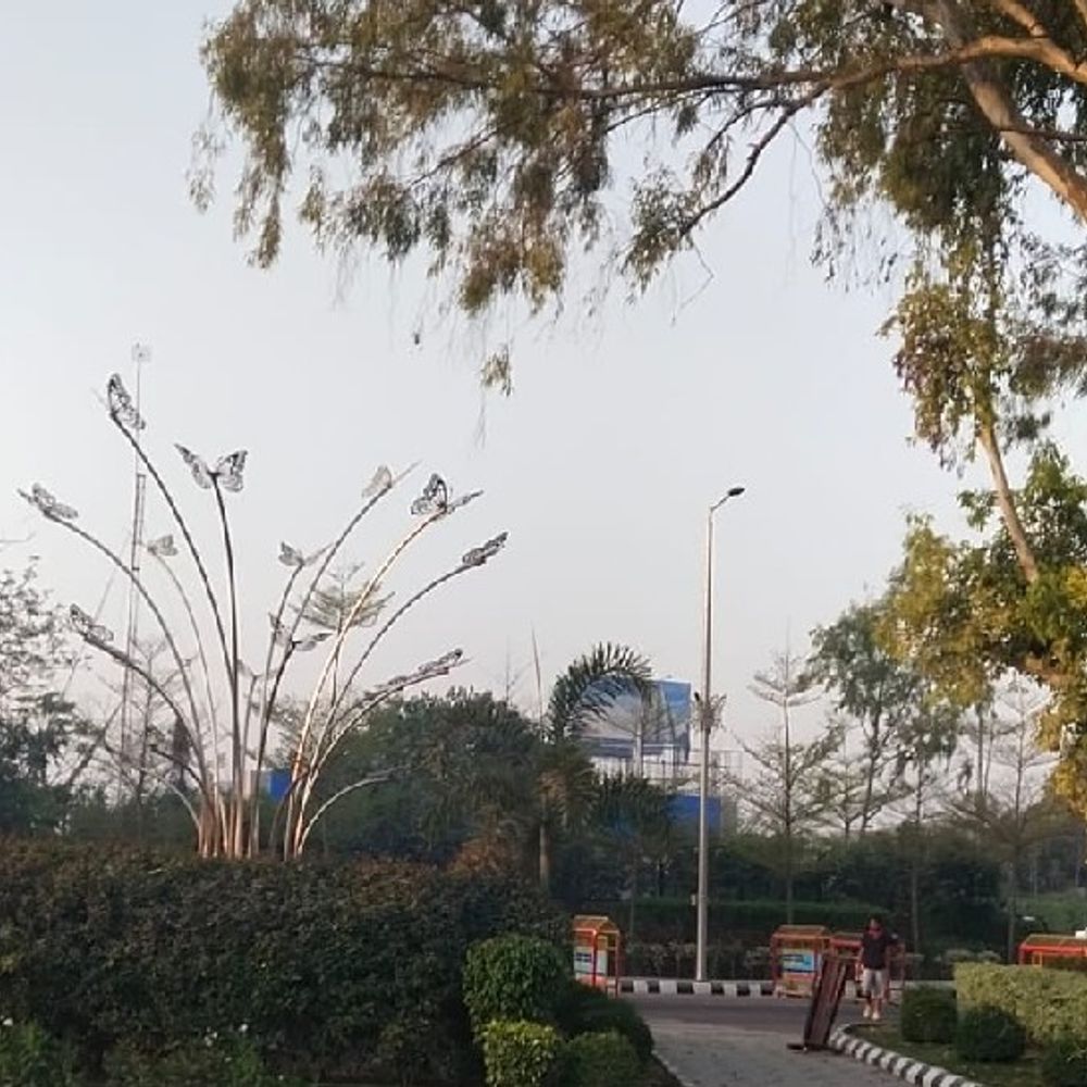 लखनऊ में साफ मौसम, अगले पांच दिन गर्मी के असर:धूप से तपेगा शहर, आज 32 डिग्री तक पहुंचेगा पारा, रात में भी बढ़ेगी गर्मी