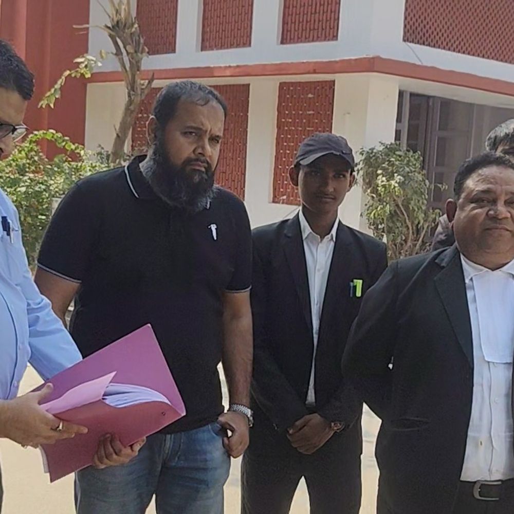 सीतापुर प्लाईवुड फैक्ट्री पर कानपुर के तीन लोगों का दावा:डीएम ने राजस्व में निहित करने का दिया था आदेश, आपत्ति दाखिल