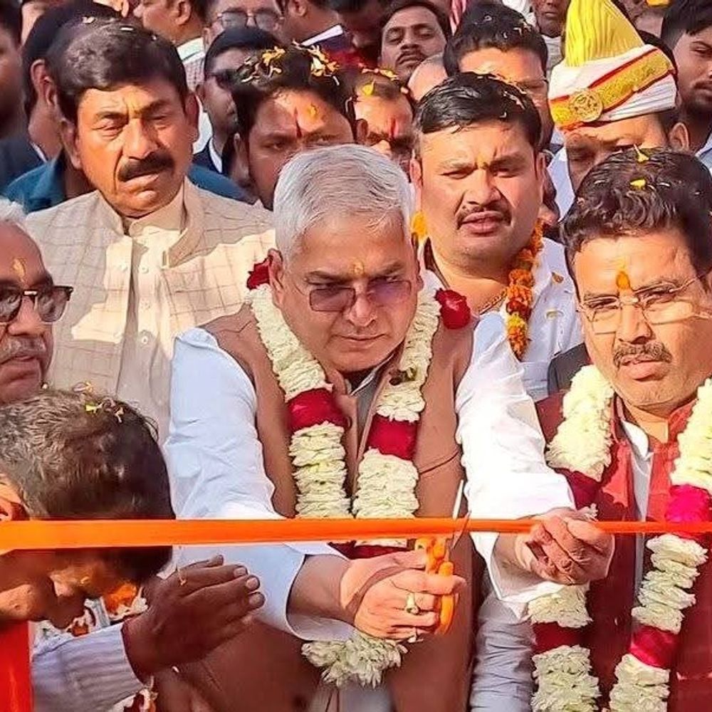 5 कोसीय परिक्रमा मेले का प्रभारी मंत्री ने किया शुभारंभ:स्थानीय नागरिकों ने खराब सड़क की शिकायत की, मंत्री बोले- सरकार तीर्थ स्थलों को कर रही विकसित